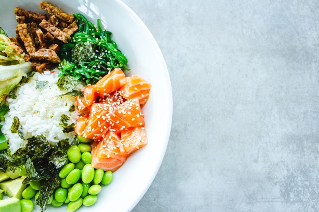 poke bowl table